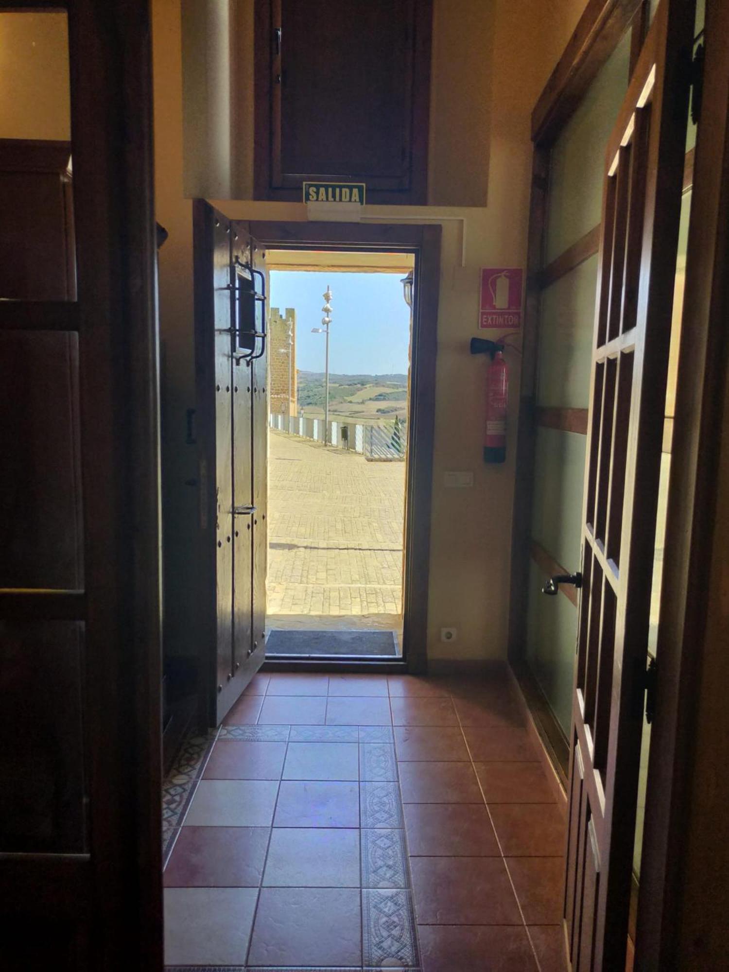 El Diezmo Artajona Buitenkant foto