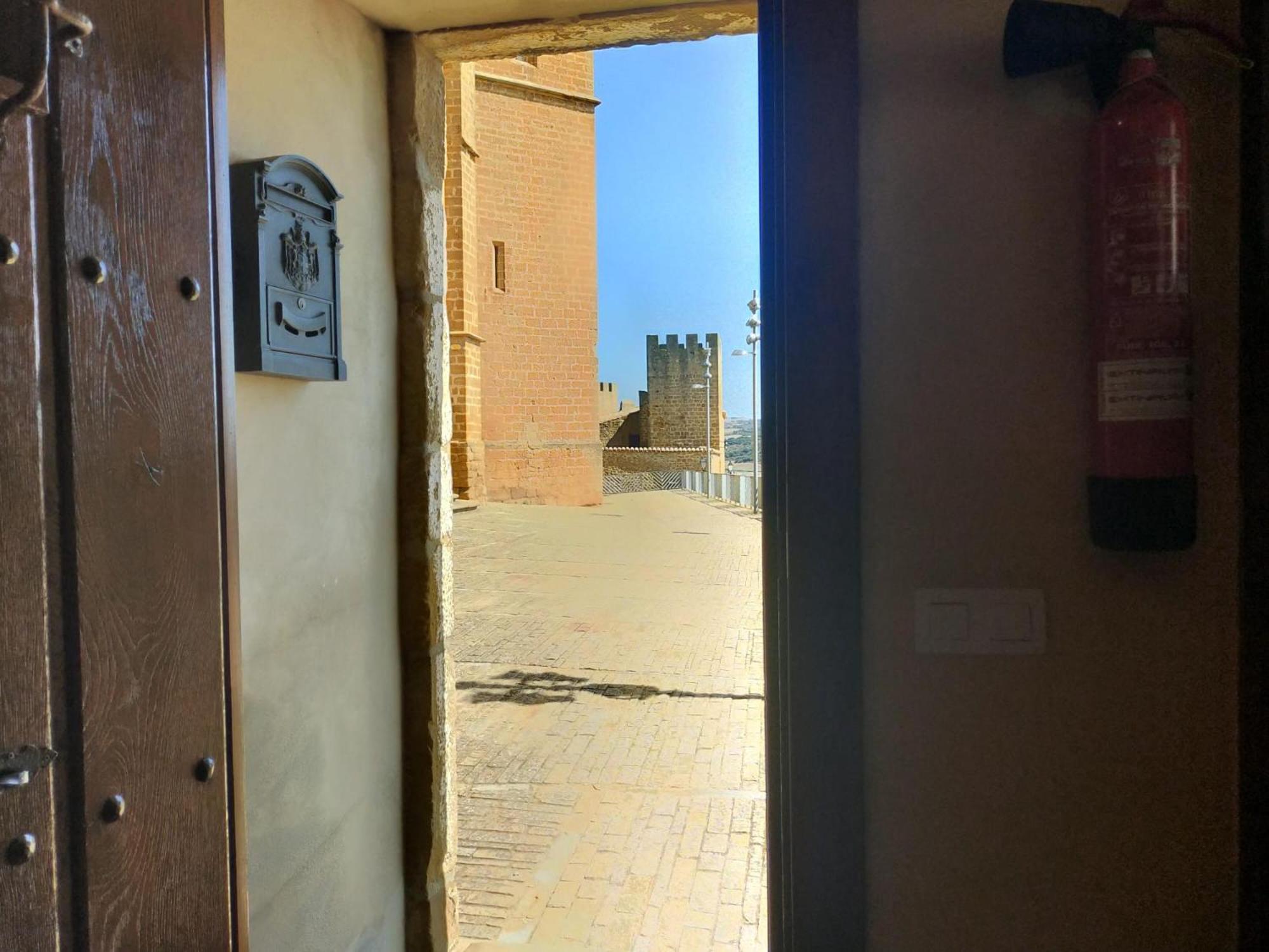 El Diezmo Artajona Buitenkant foto