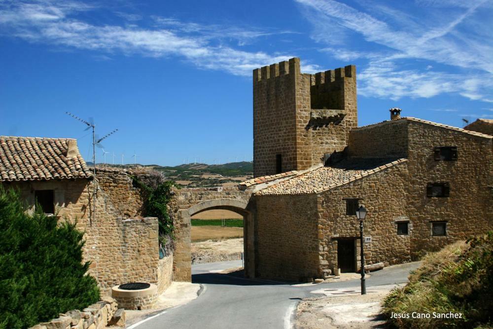 El Diezmo Artajona Buitenkant foto