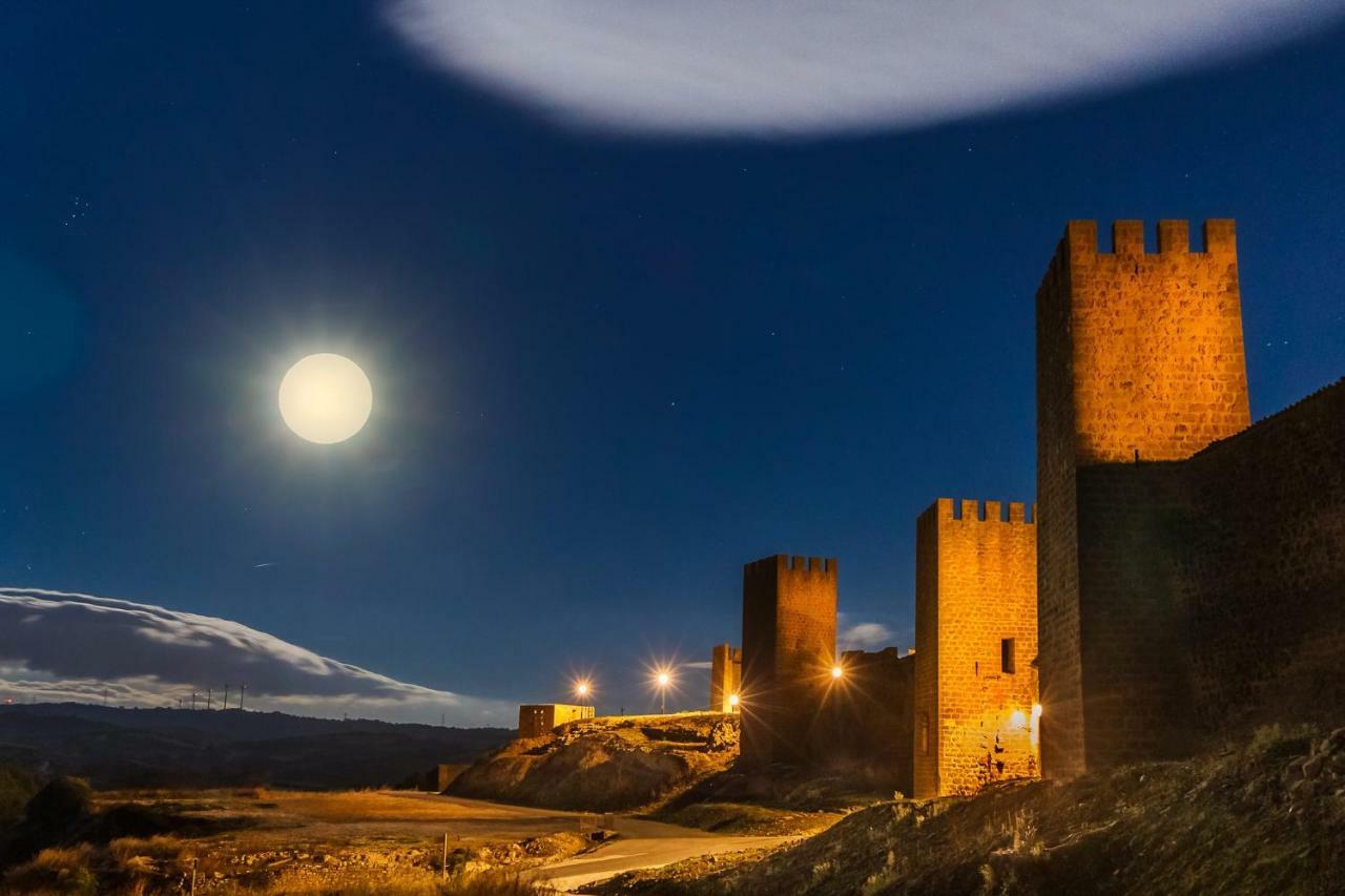 El Diezmo Artajona Buitenkant foto